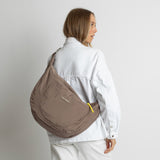 Padded Hip Bag oversized - dark mushroom