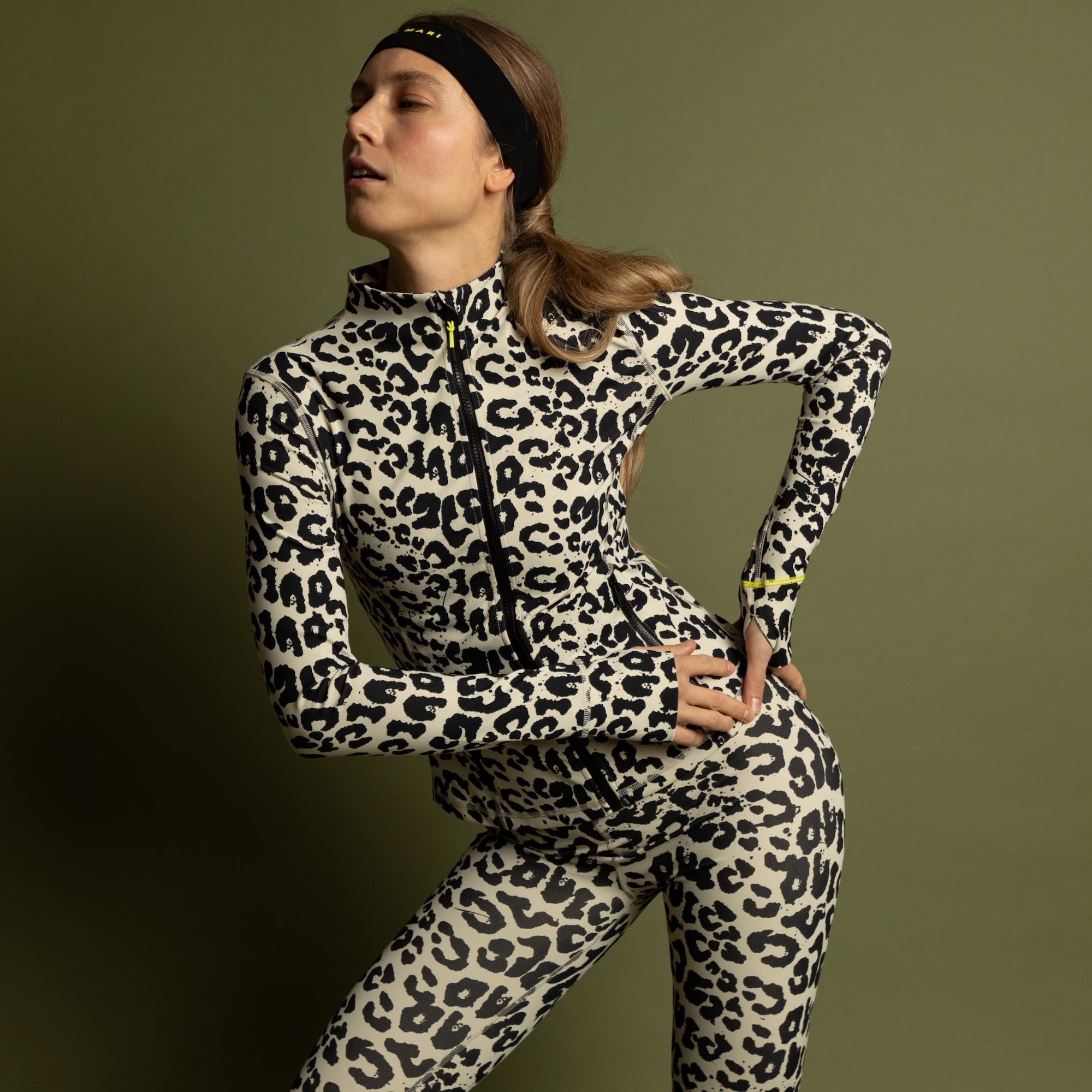 Activewear Jacket leo splashes black/sand - VIVI MARI