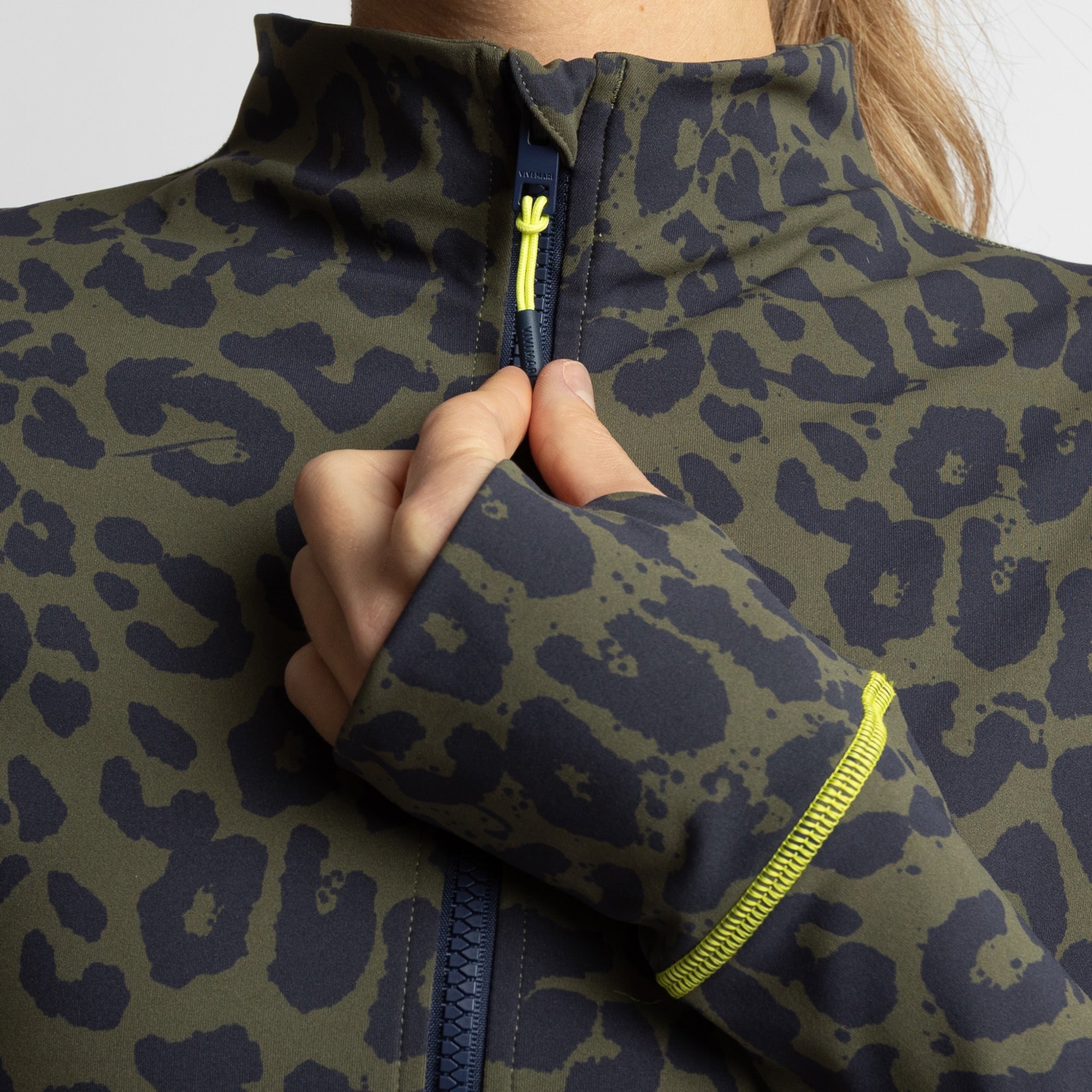 Activewear Jacket leo splashes navy/olive - VIVI MARI