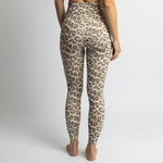 Activewear Leggings leo splashes mushroom/sand - VIVI MARI