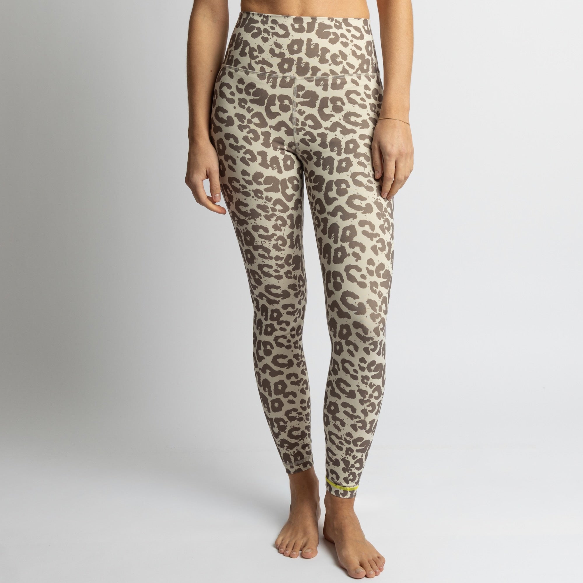 Activewear Leggings leo splashes mushroom/sand - VIVI MARI