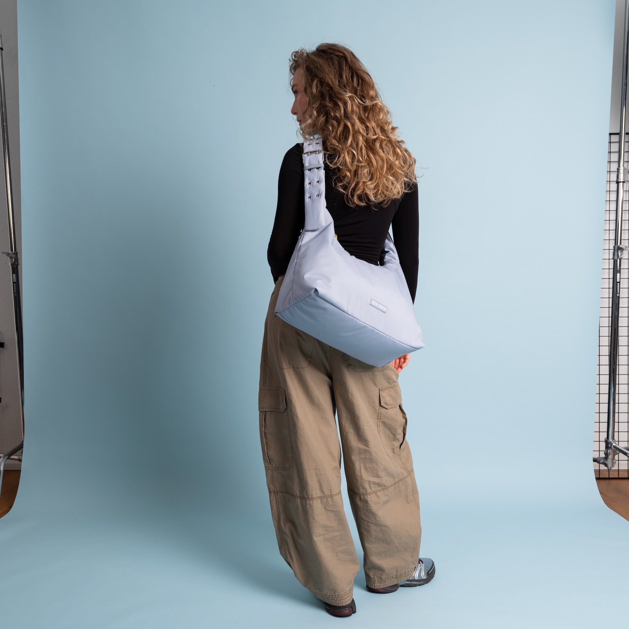 Buckle Bag medium - ash blue - VIVI MARI