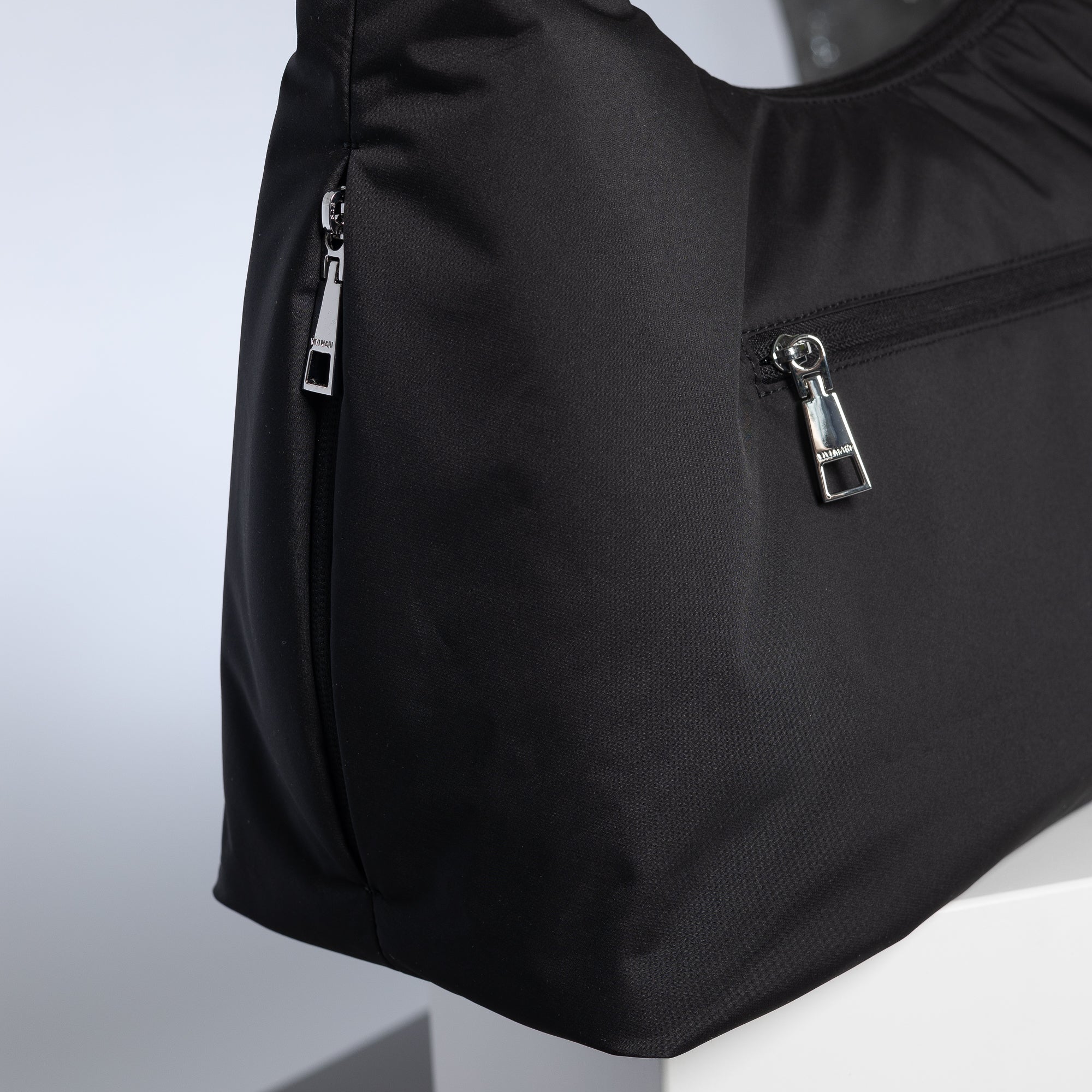 Buckle Bag medium - black - VIVI MARI