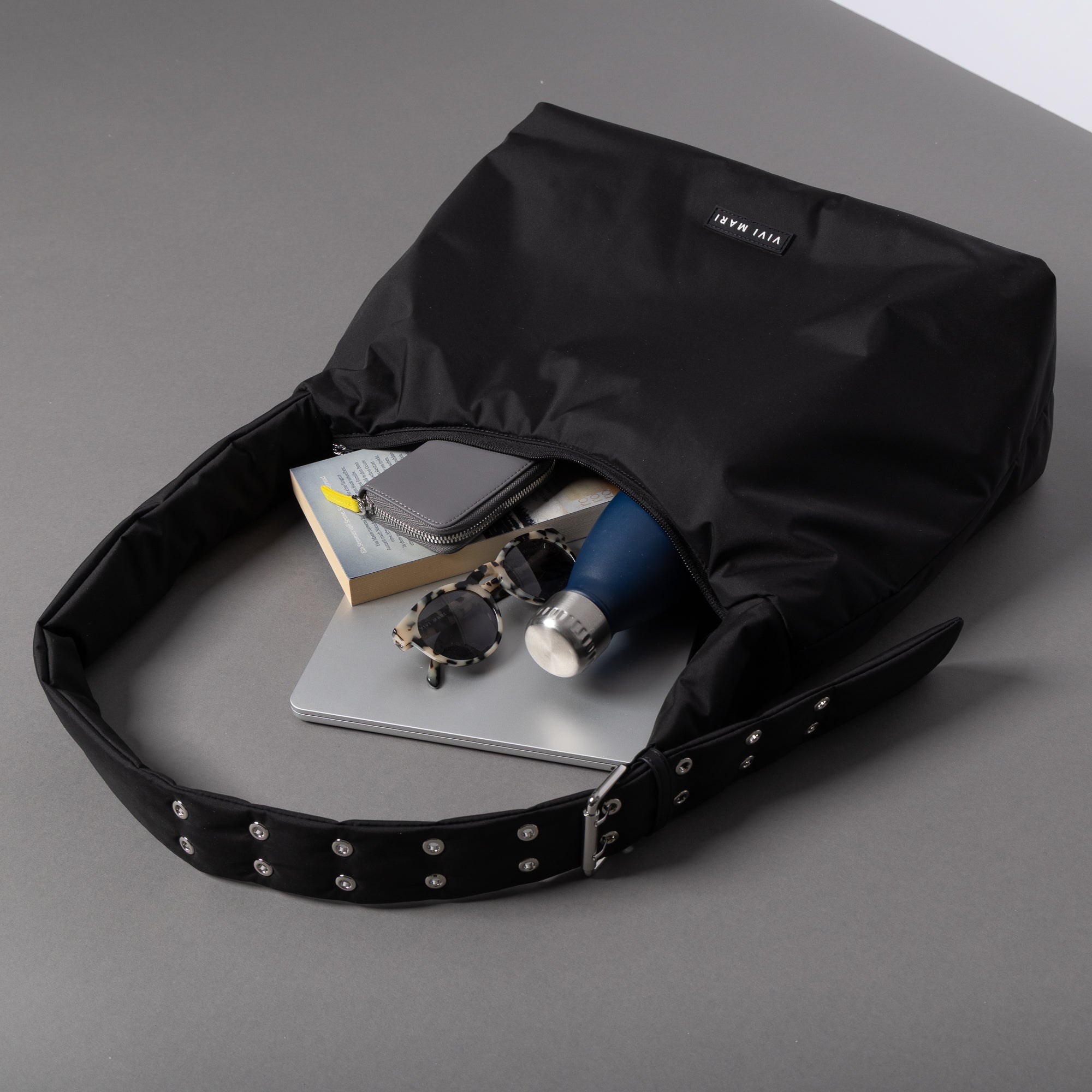 Buckle Bag medium - black - VIVI MARI
