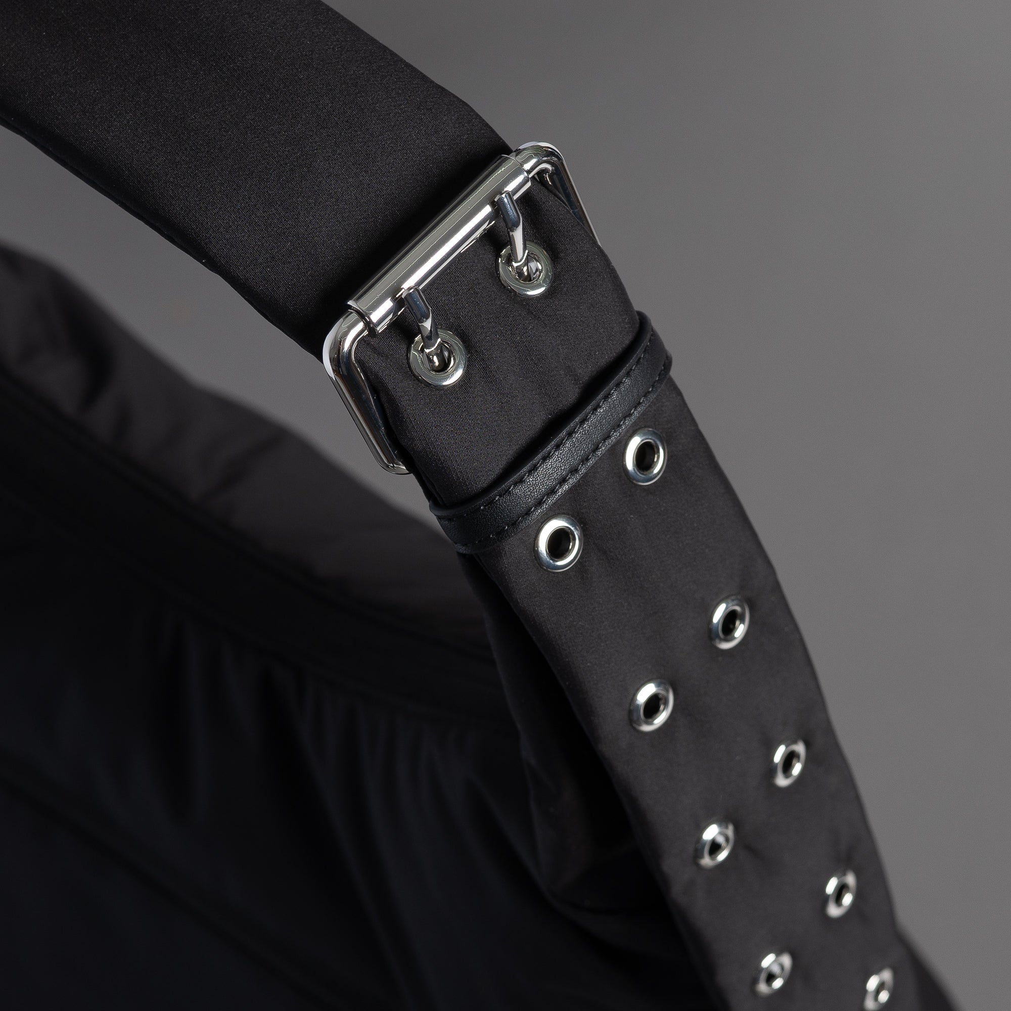 Buckle Bag medium - black - VIVI MARI