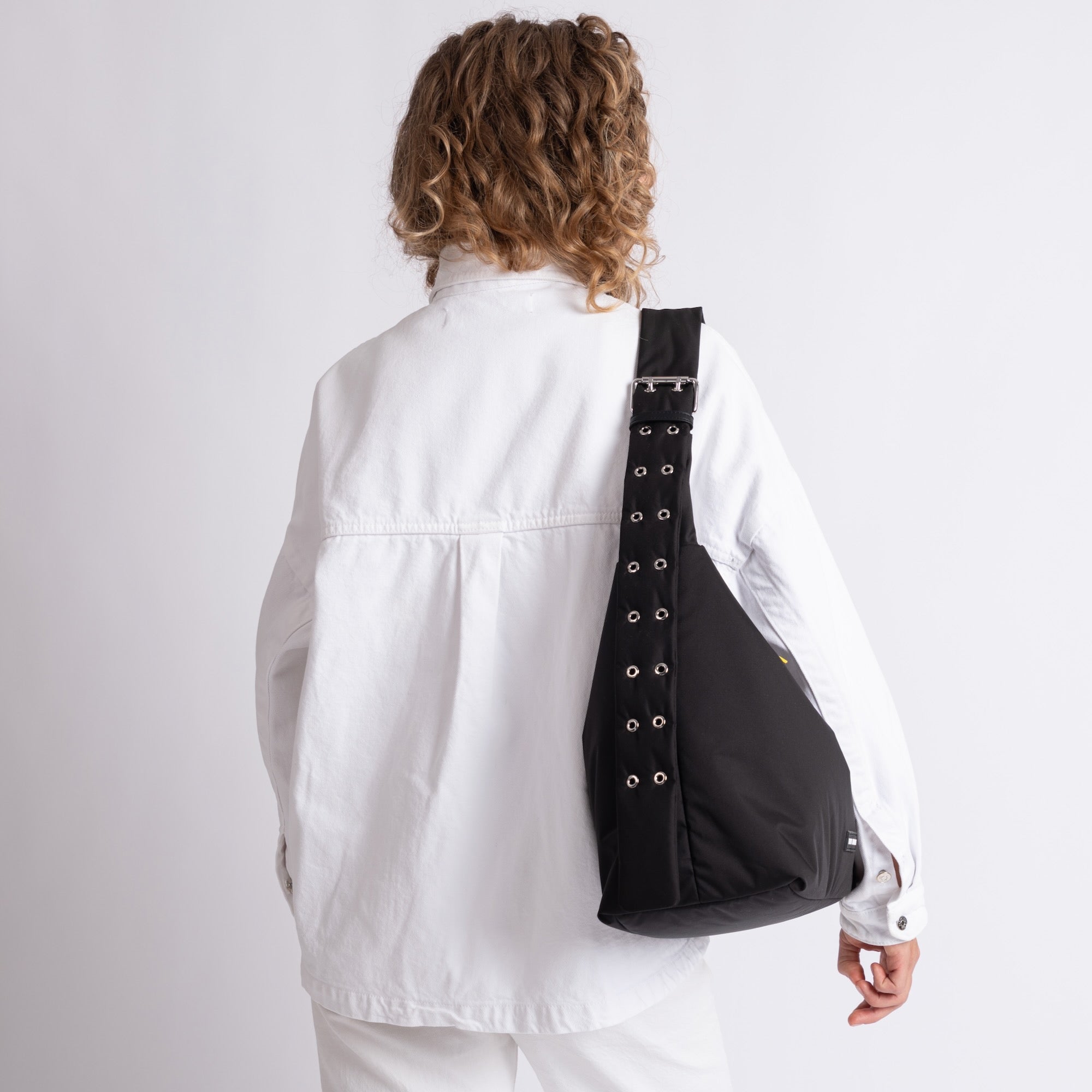 Buckle Bag medium - black - VIVI MARI