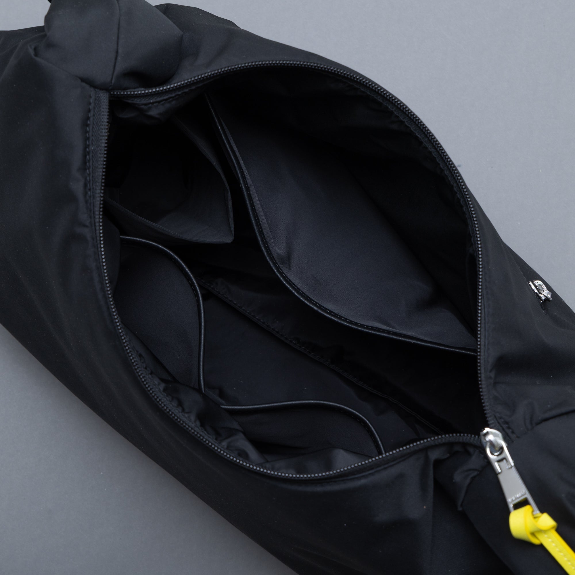 Buckle Bag medium - black - VIVI MARI