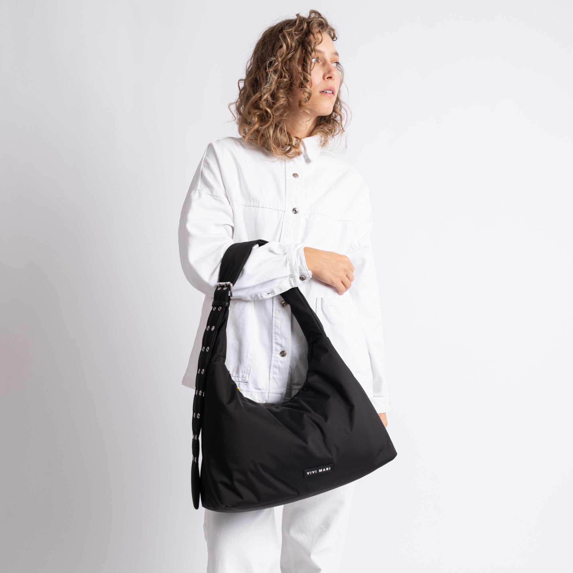 Buckle Bag medium - black - VIVI MARI