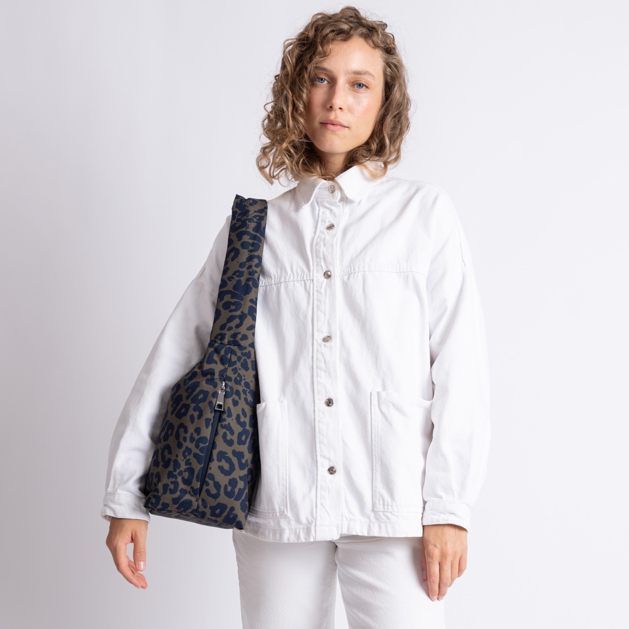 Buckle Bag medium - leo splashes navy/olive - VIVI MARI