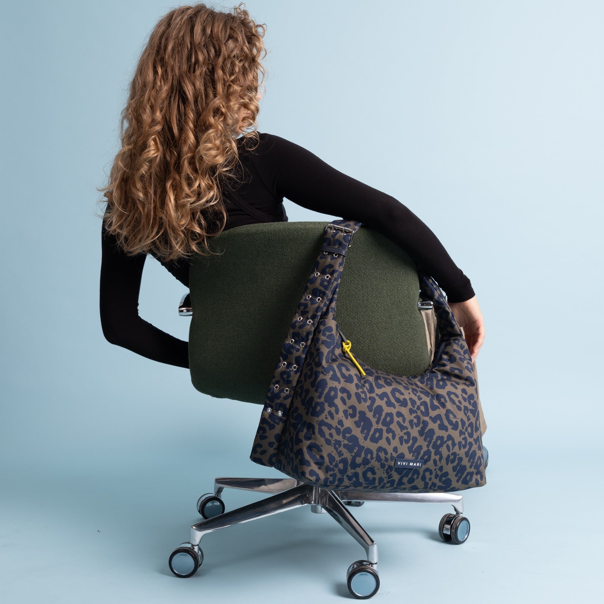 Buckle Bag medium - leo splashes navy/olive - VIVI MARI