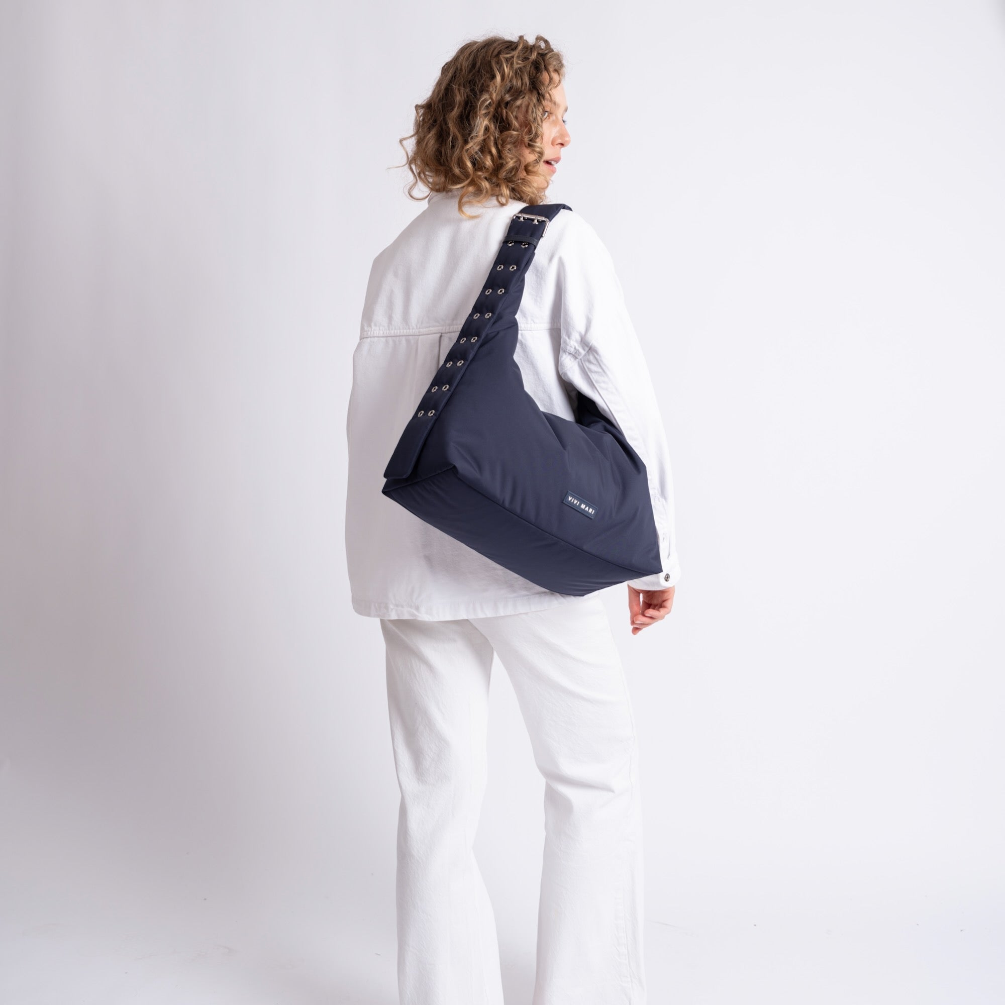 Buckle Bag medium - navy - VIVI MARI