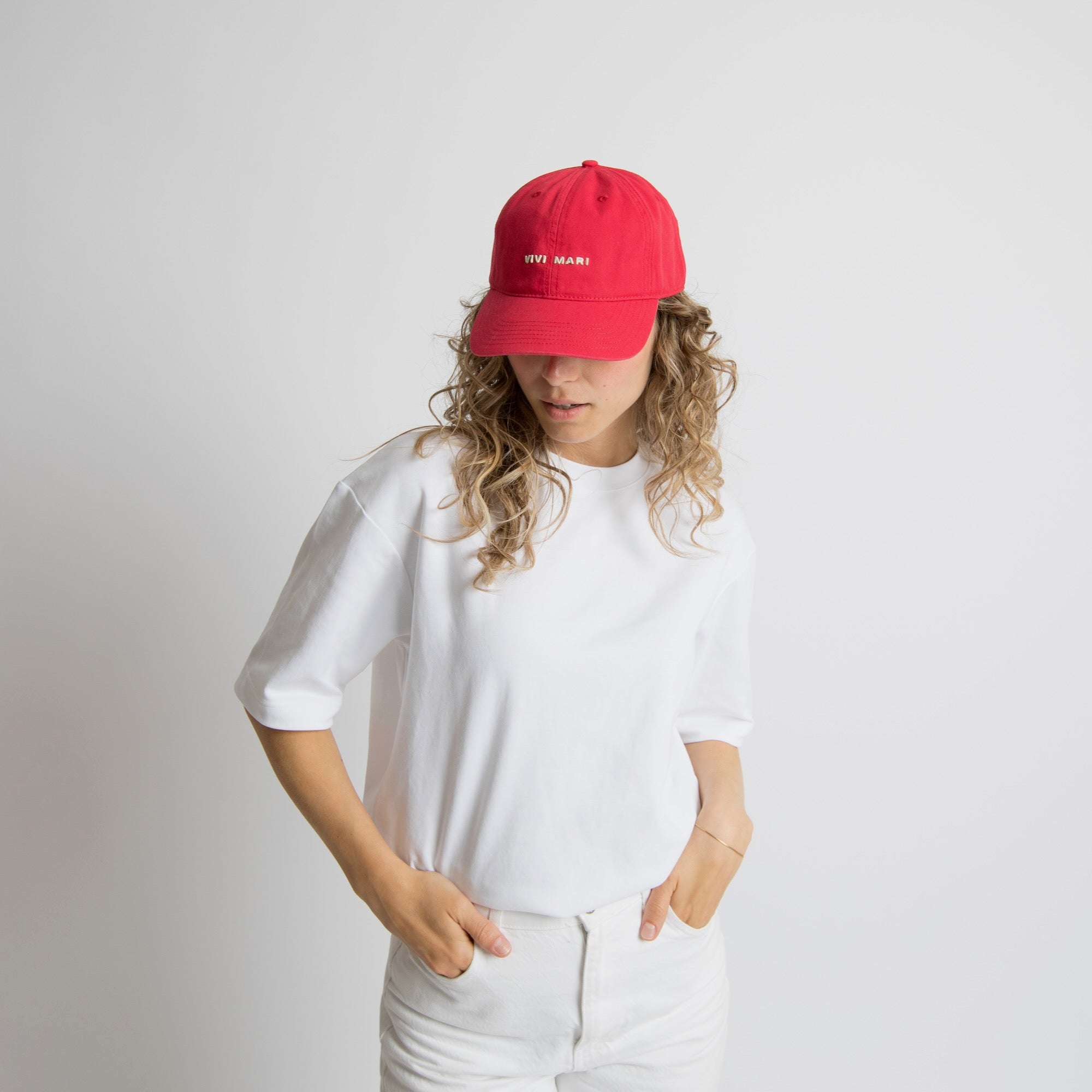 Cap solid true red - VIVI MARI