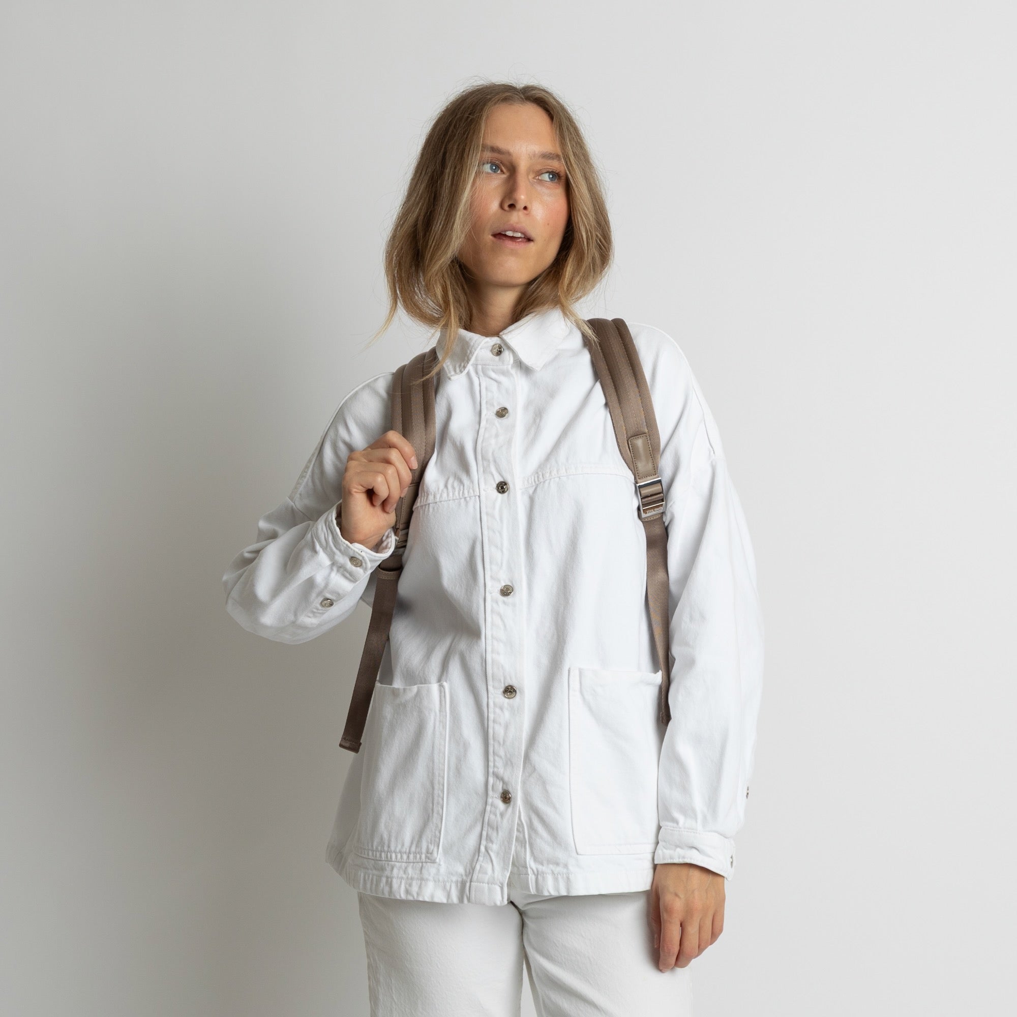 Padded Backpack medium - dark mushroom - VIVI MARI