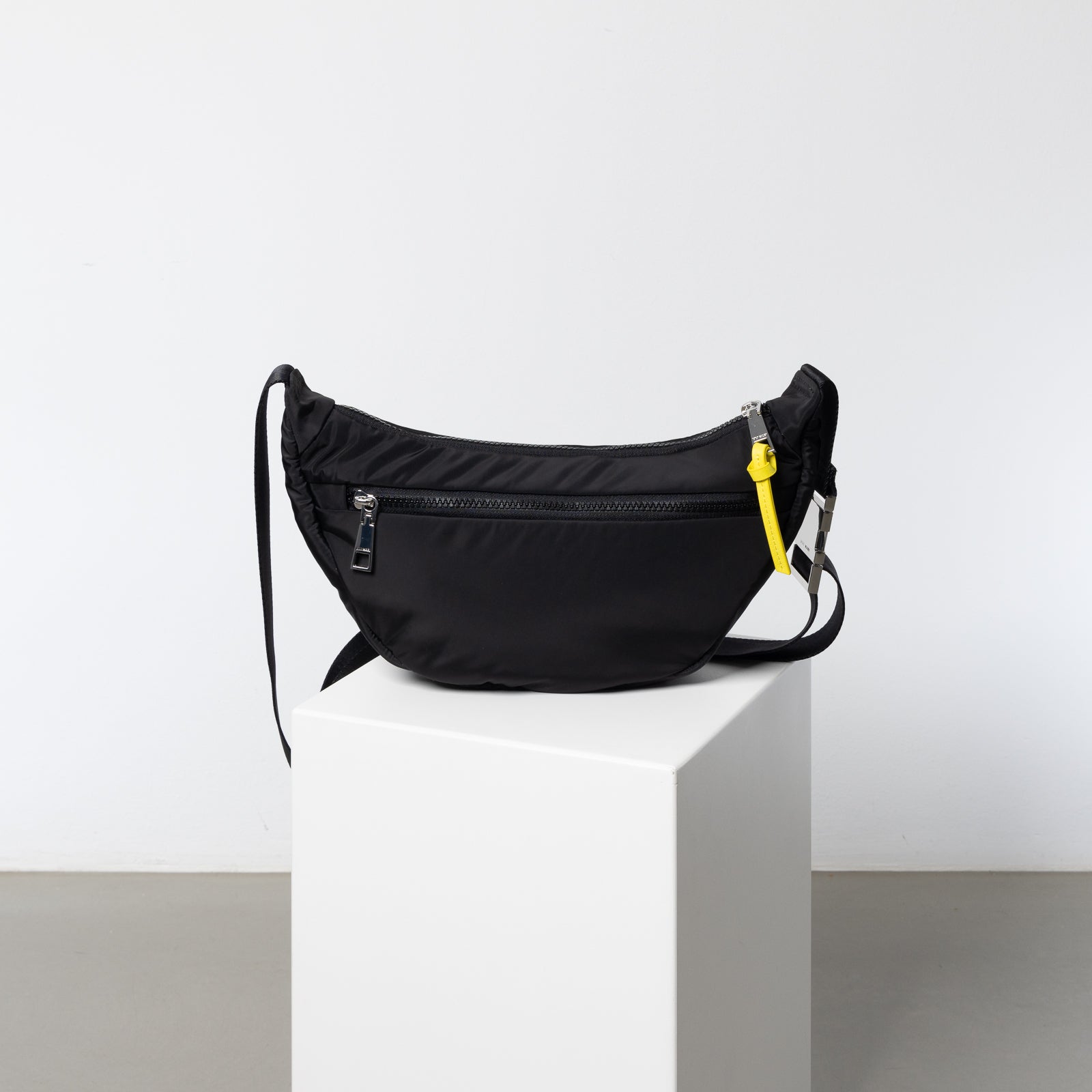 Padded Hip Bag medium black