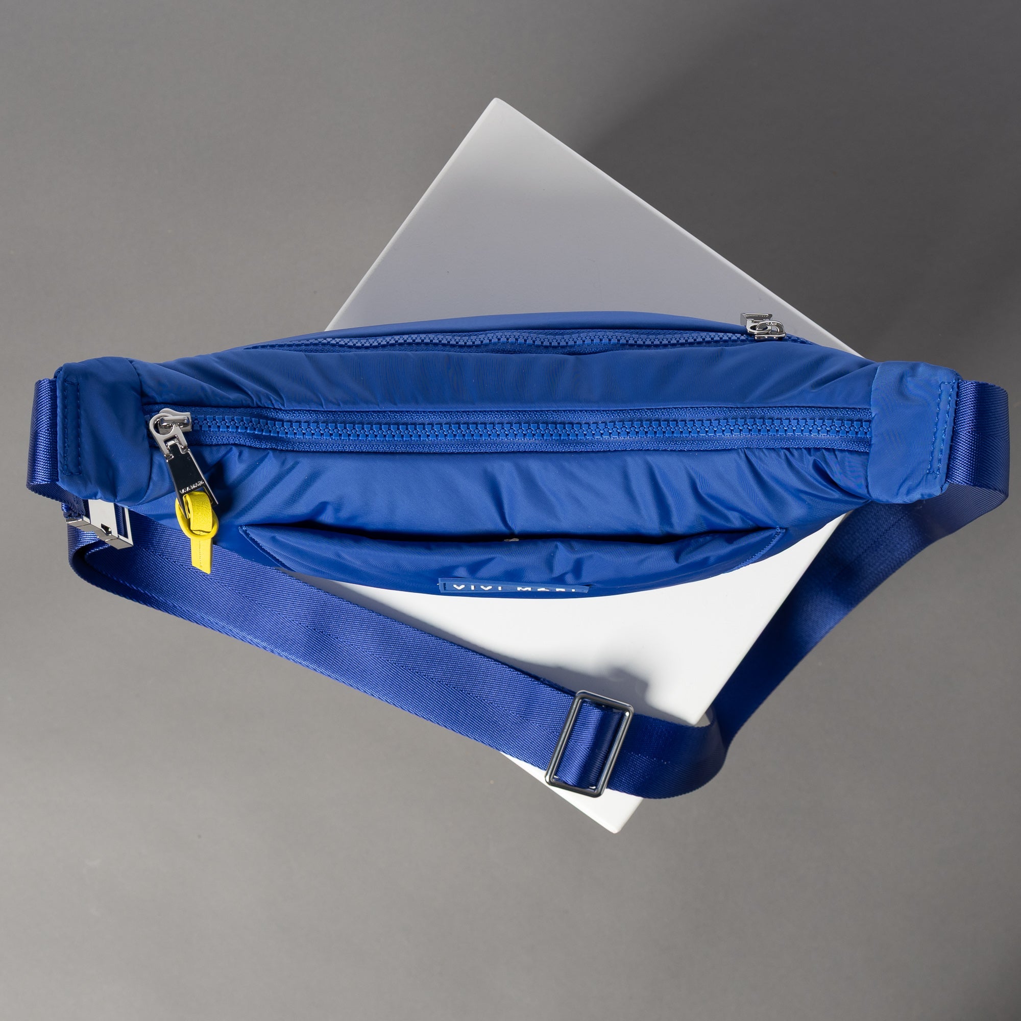 Padded Hip Bag medium - blue - VIVI MARI