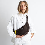 Padded Hip Bag medium - chocolate - VIVI MARI
