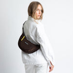 Padded Hip Bag medium - chocolate - VIVI MARI