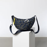 Padded Hip Bag medium - leo splashes navy/olive - VIVI MARI