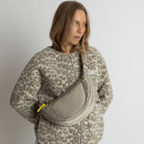 Padded Hip Bag medium - stone - VIVI MARI