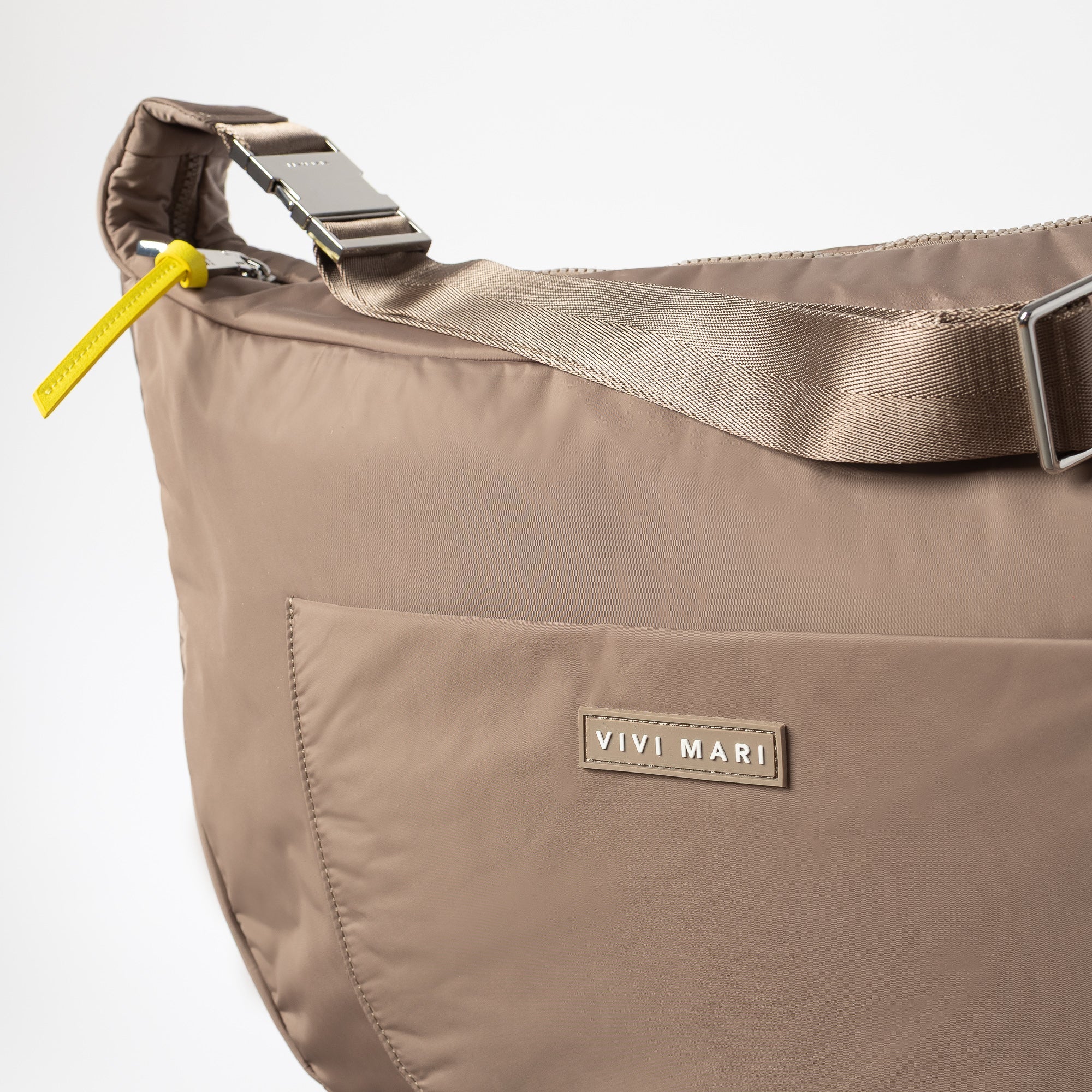 Padded Hip Bag oversized - dark mushroom - VIVI MARI