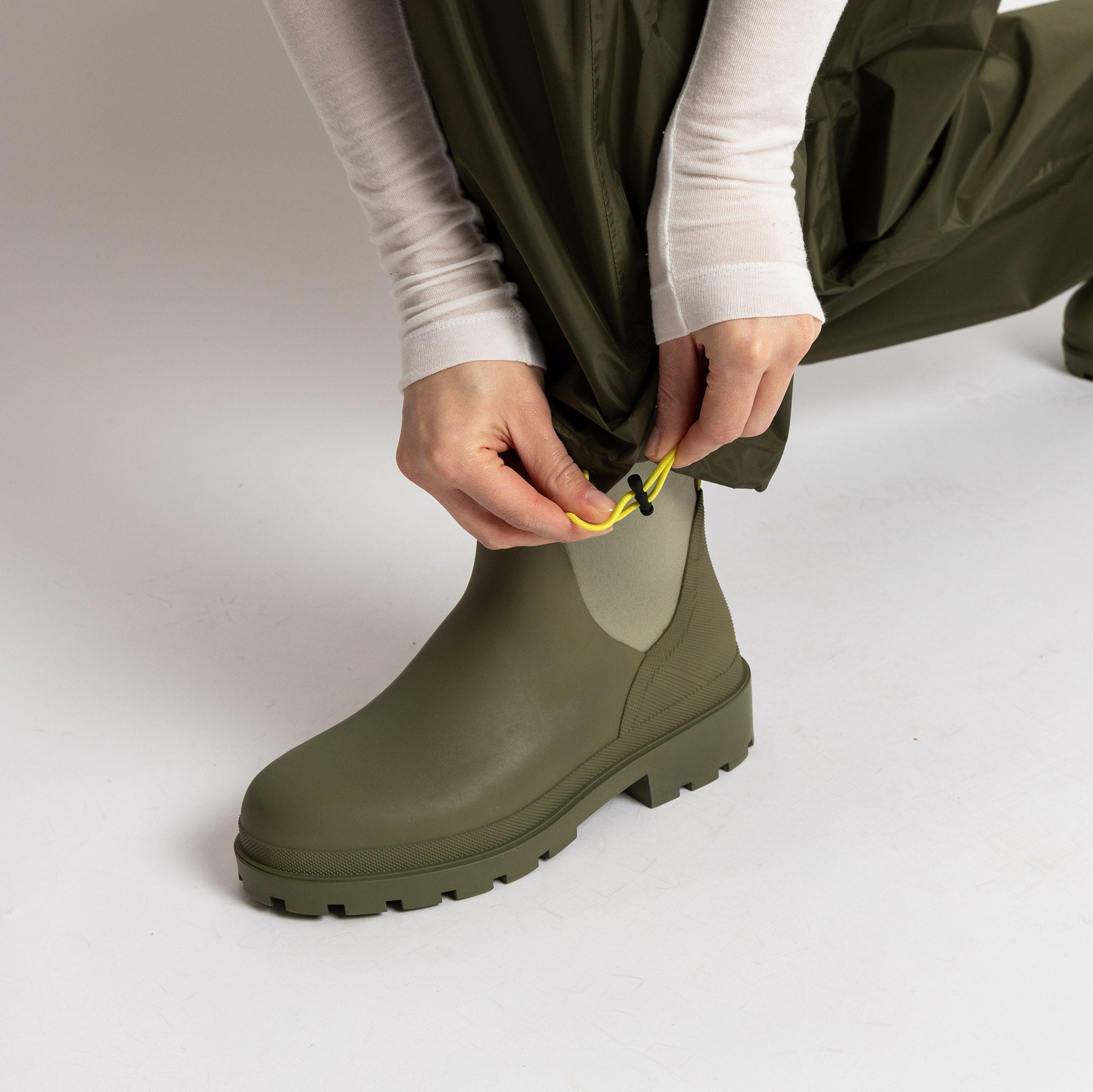 Rainboots short solid pale olive - VIVI MARI