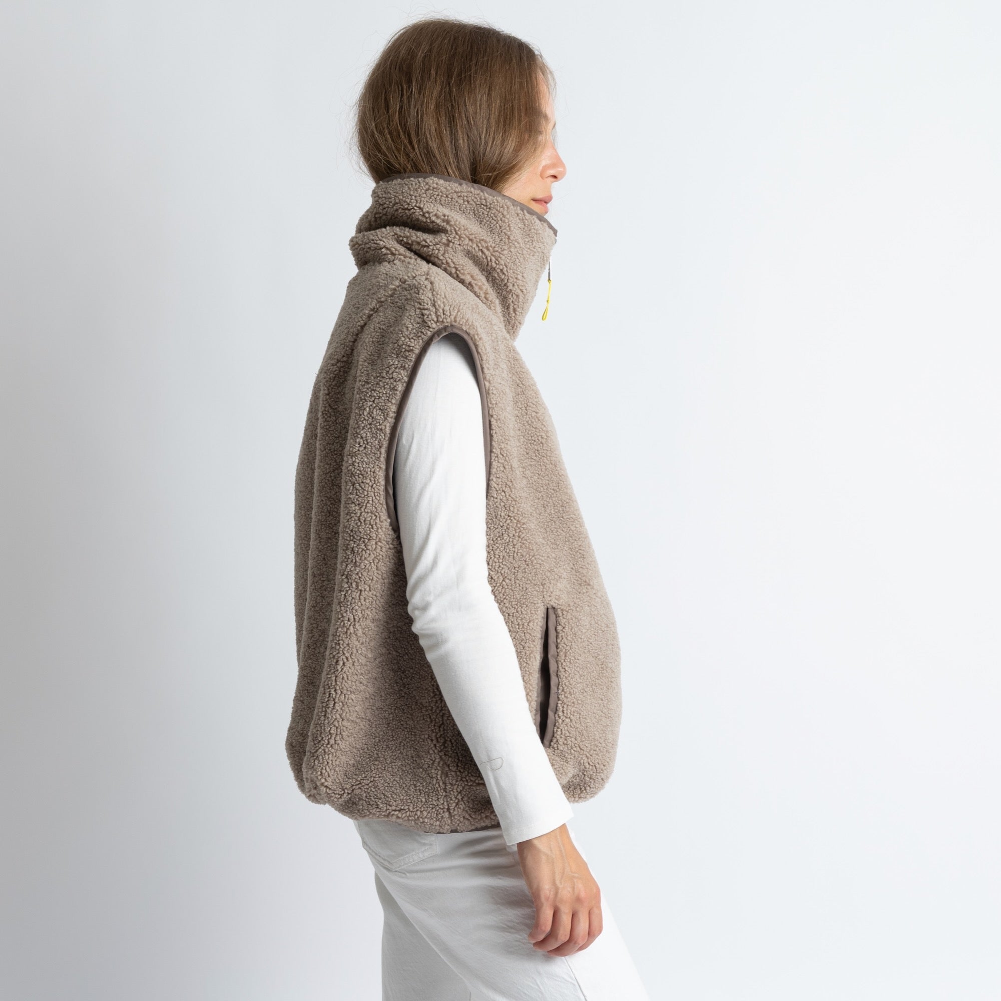 Reversible Bomber Vest - dark mushroom/mushroom - VIVI MARI