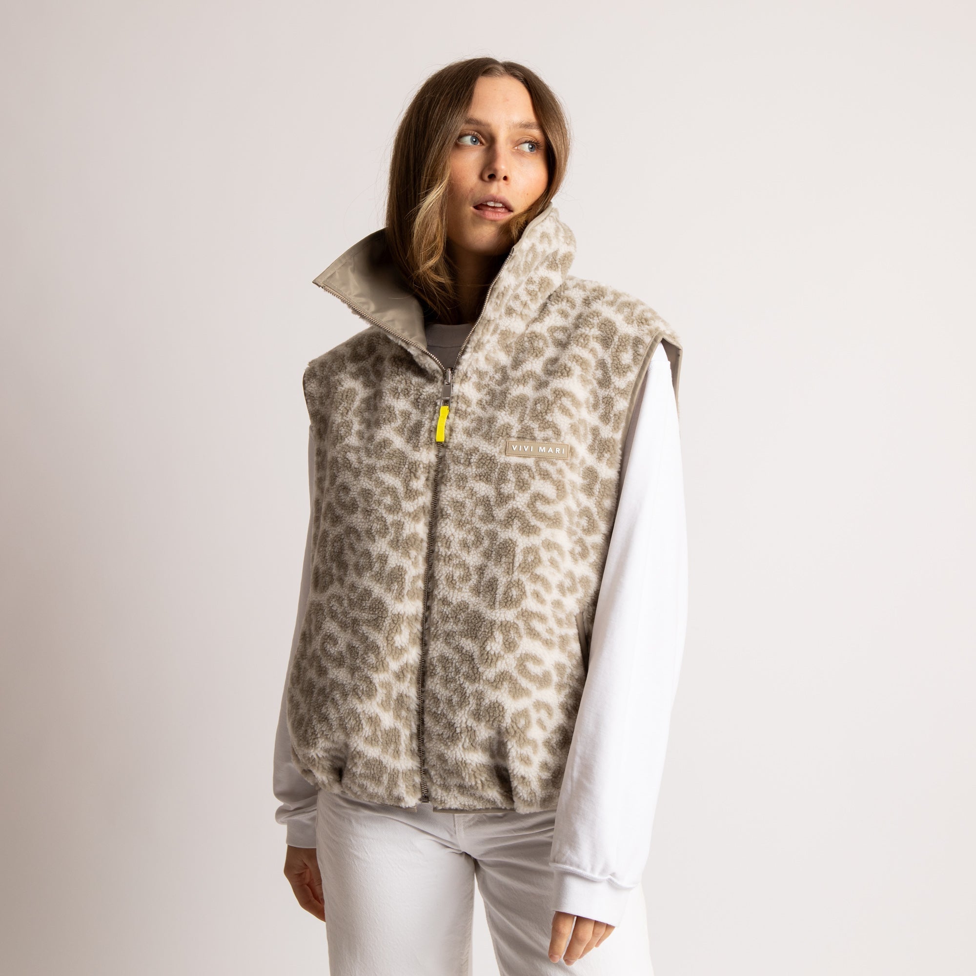 Reversible Bomber Vest - stone/leo sand - stone - VIVI MARI