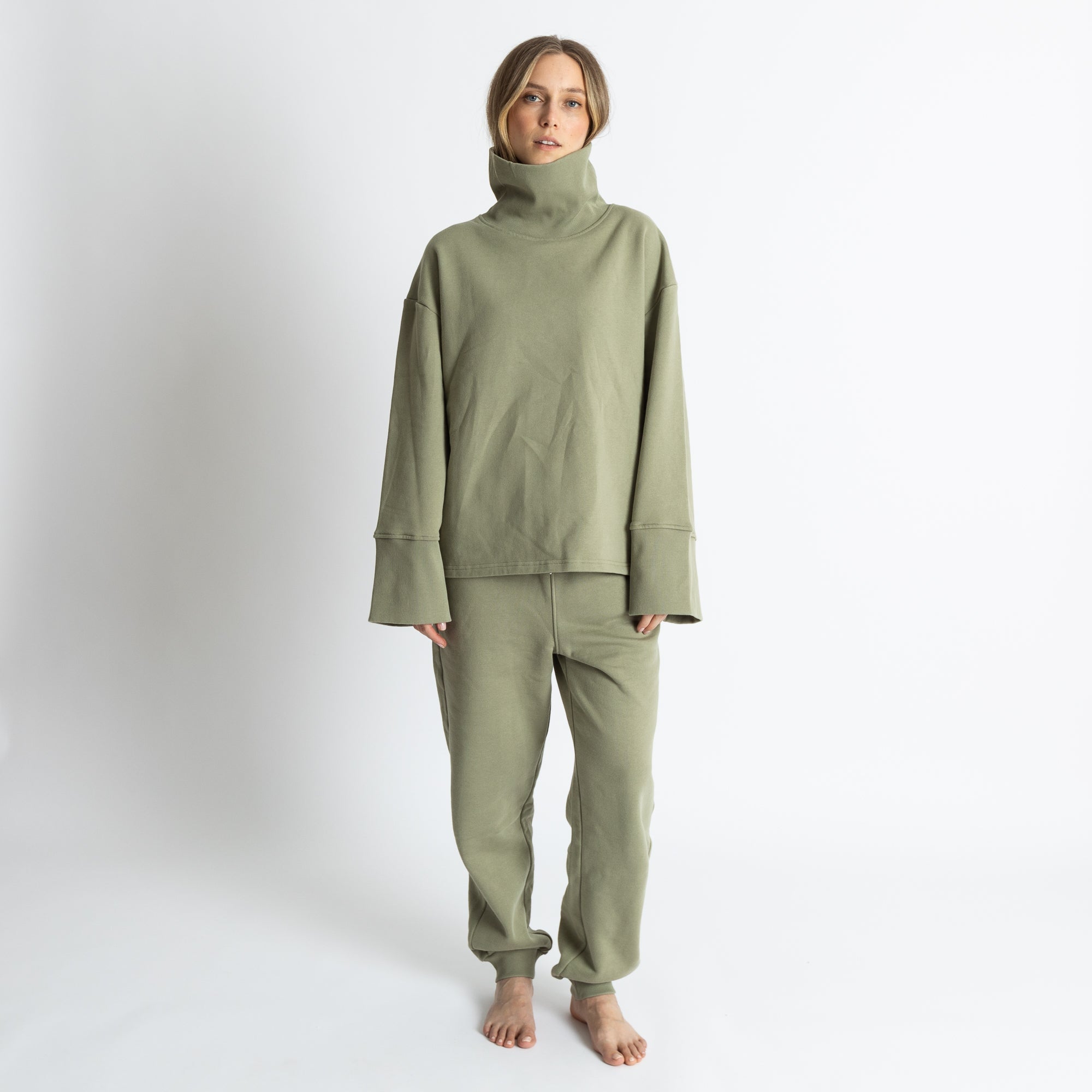 Sweat Pants - solid pale olive - VIVI MARI