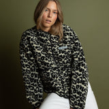 Teddy Fleece Jacket - leo splashes black/sand - VIVI MARI