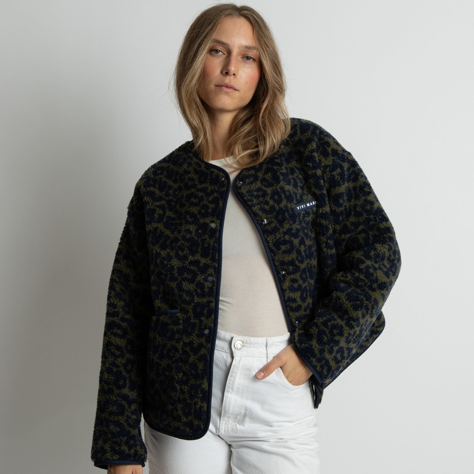 Teddy Fleece Jacket - leo splashes navy/olive - VIVI MARI