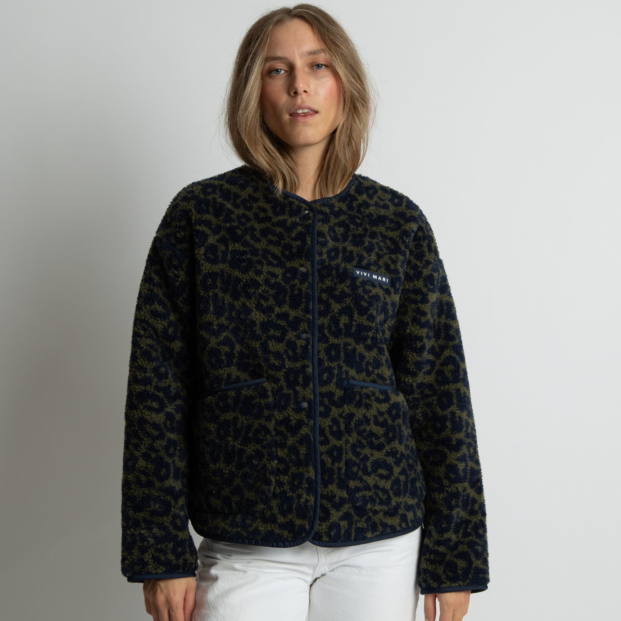 Teddy Fleece Jacket - leo splashes navy/olive - VIVI MARI