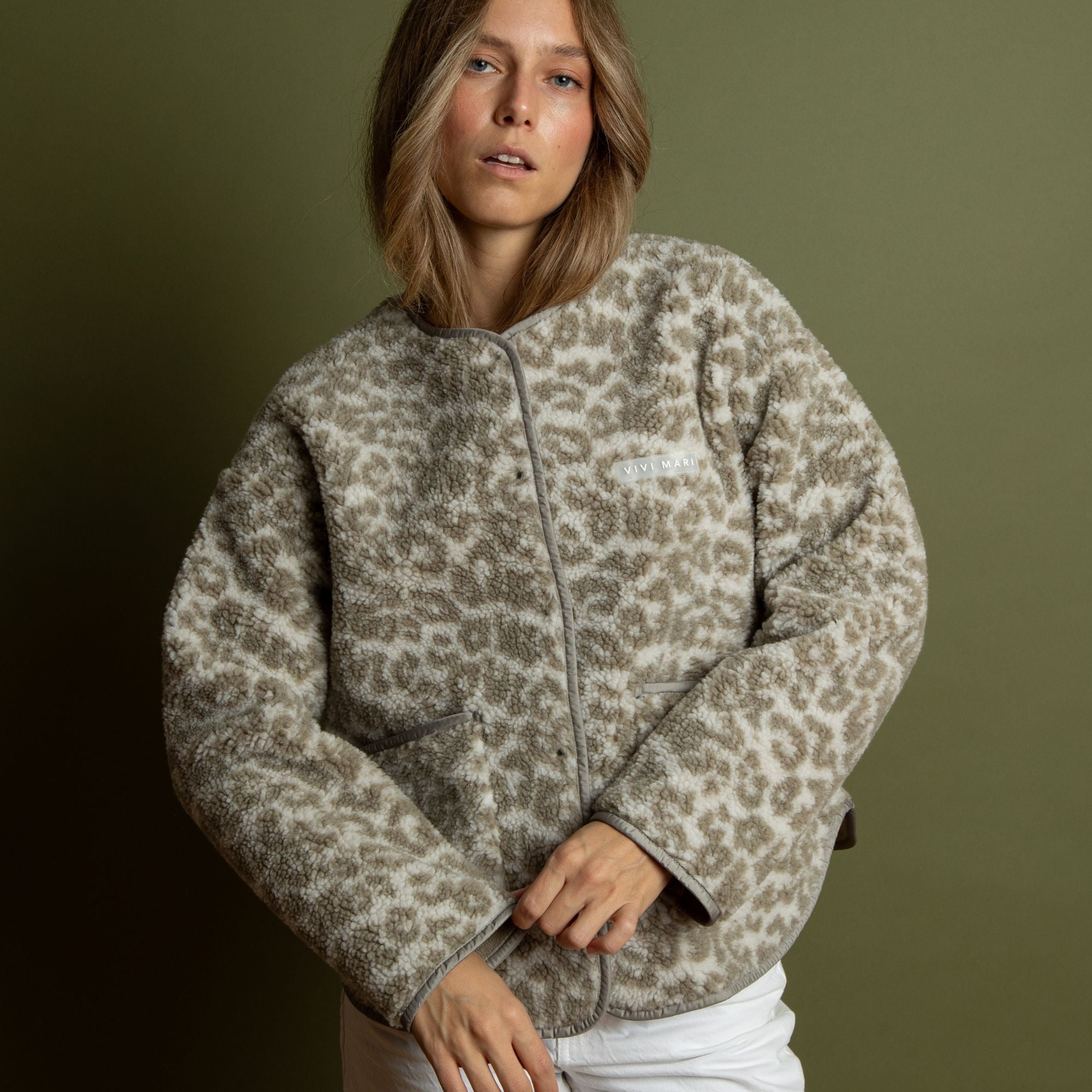 Teddy Fleece Jacket - leo splashes stone/sand - VIVI MARI