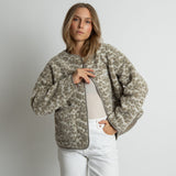 Teddy Fleece Jacket - leo splashes stone/sand - VIVI MARI
