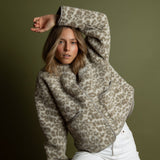 Teddy Fleece Jacket - leo splashes stone/sand - VIVI MARI