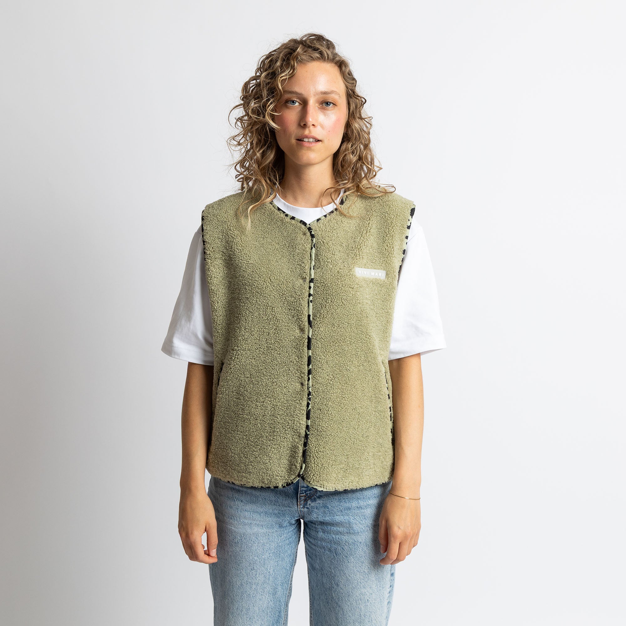 Teddy Fleece Vest - pale olive - VIVI MARI