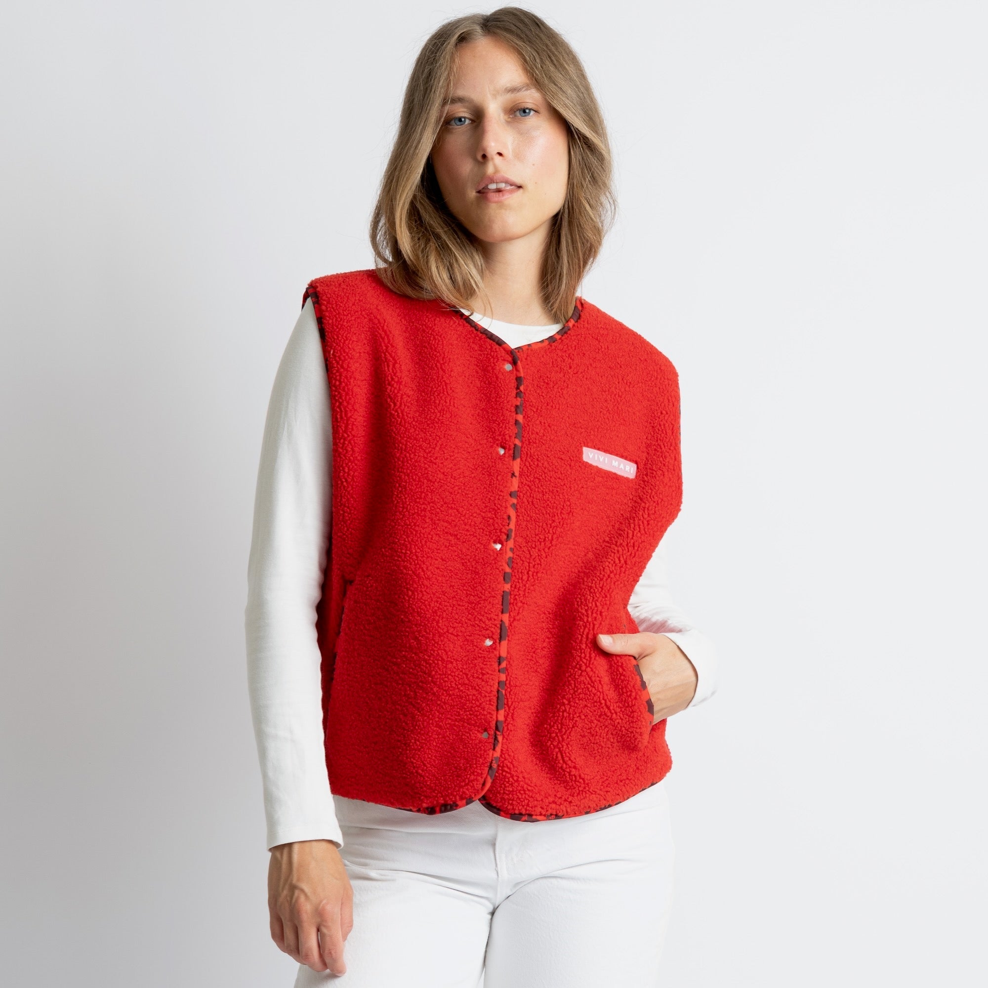 Teddy Fleece Vest - true red - VIVI MARI