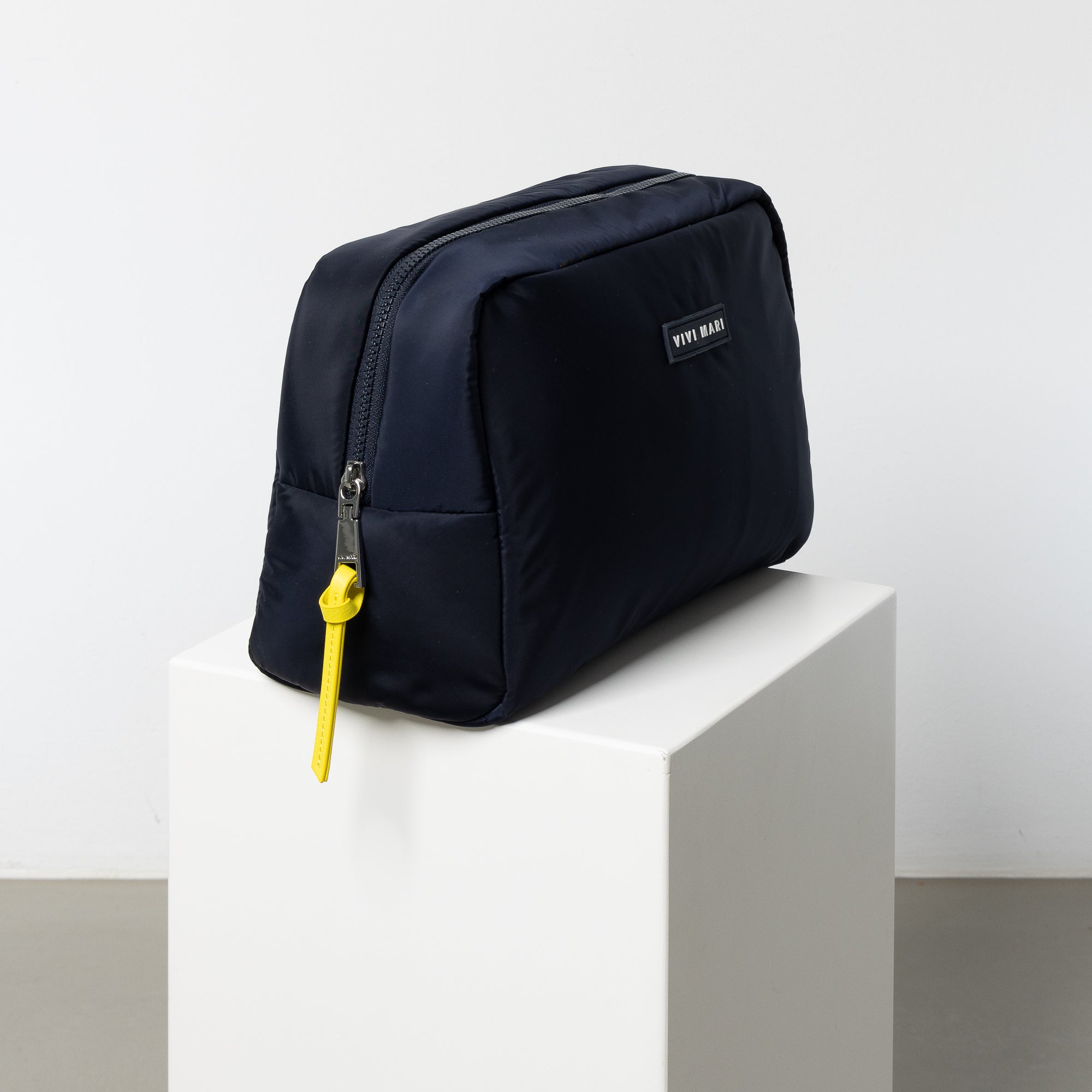 Toiletry Bag large - navy - VIVI MARI