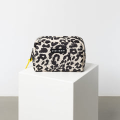 Toiletry Bag small - leo splashes black/sand - VIVI MARI