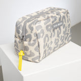 Toiletry Bag small - leo splashes grey/sand - VIVI MARI