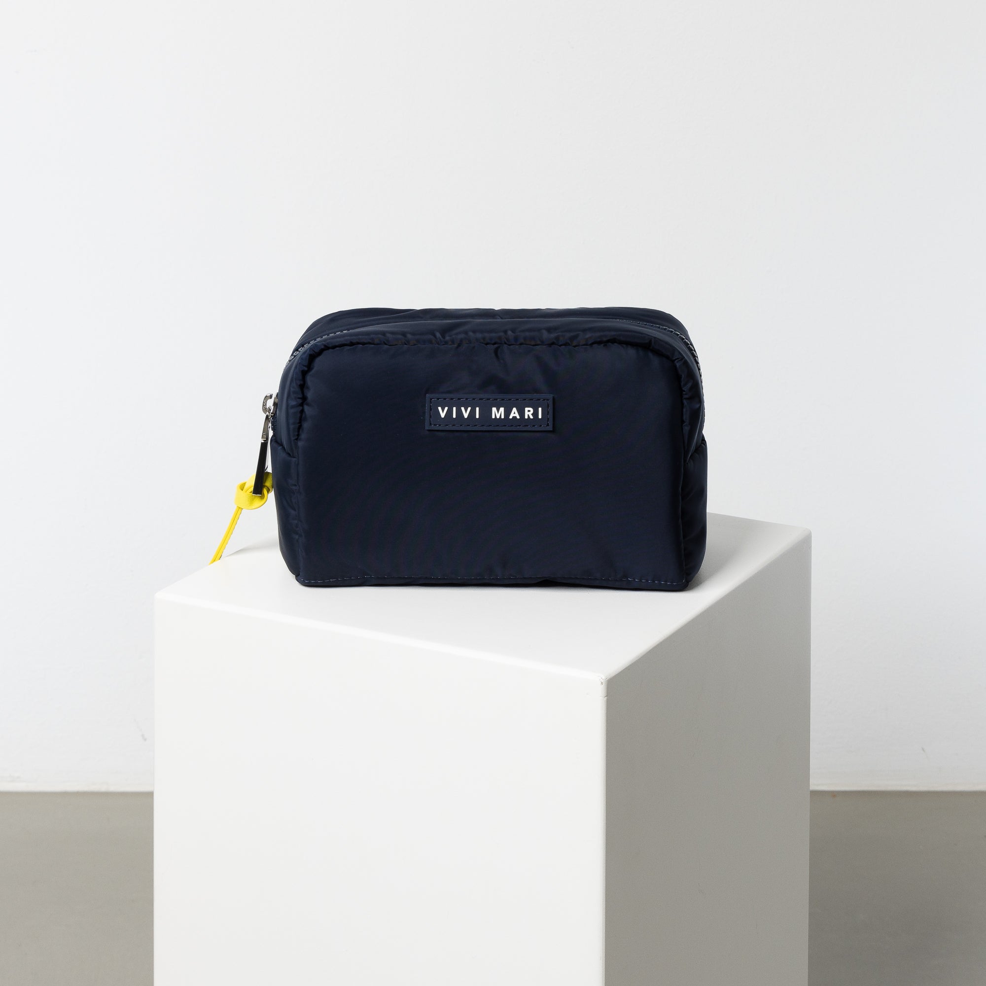 Toiletry Bag small navy