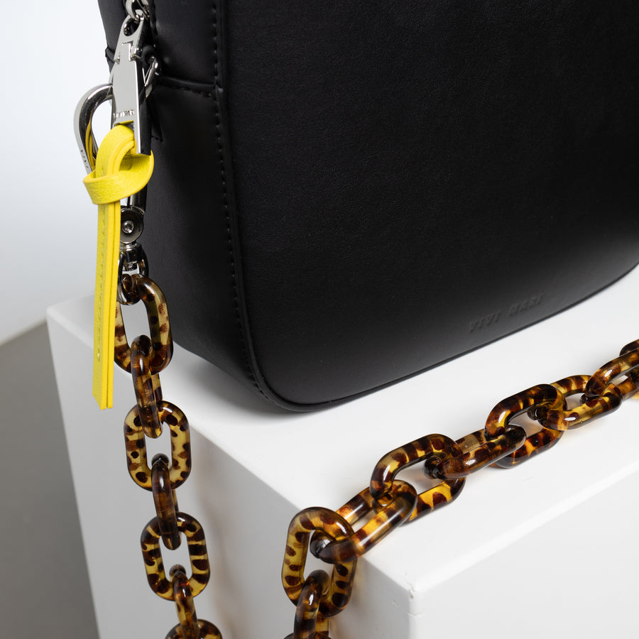 strap acrylic chain leo - short