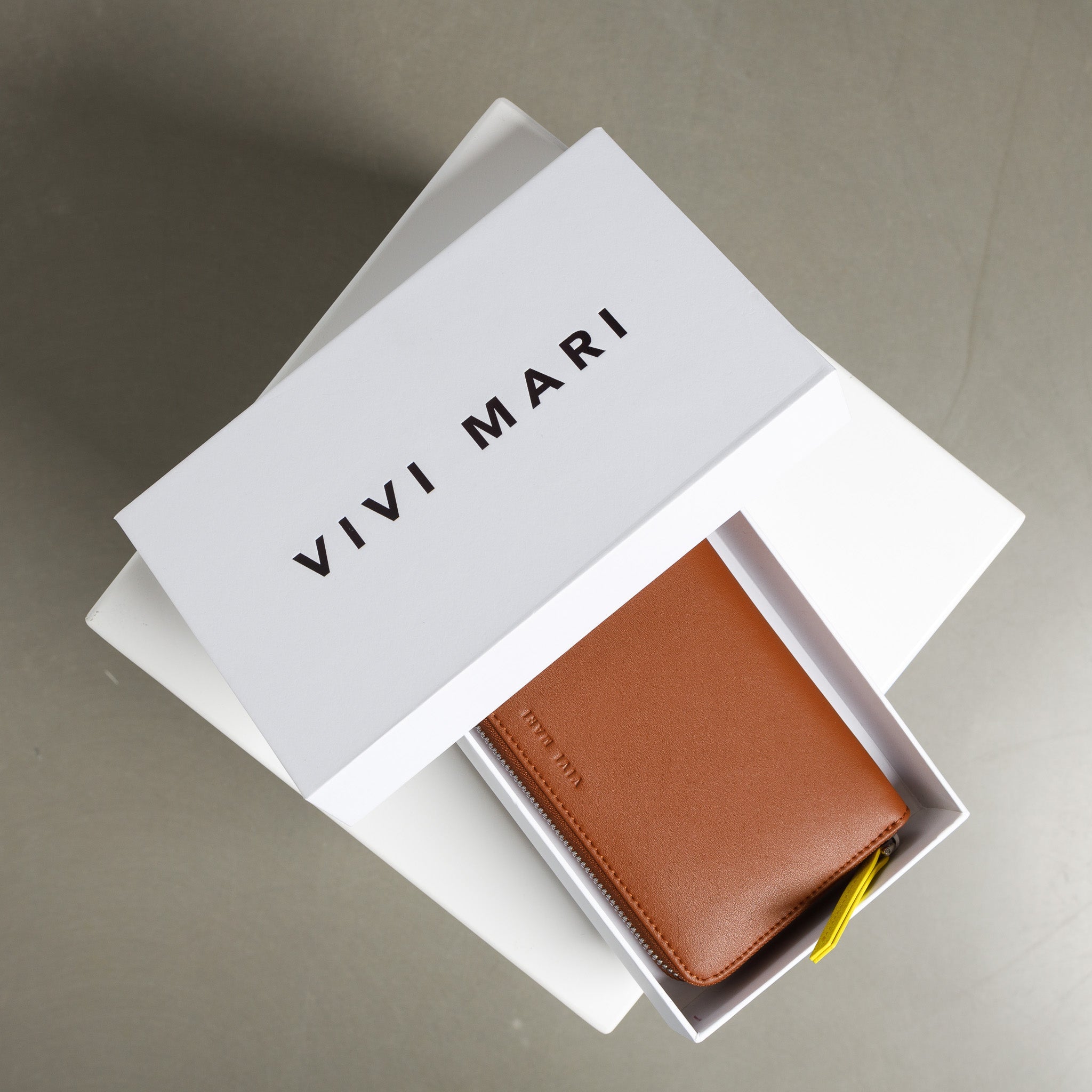 Continental Wallet - tan - VIVI MARI