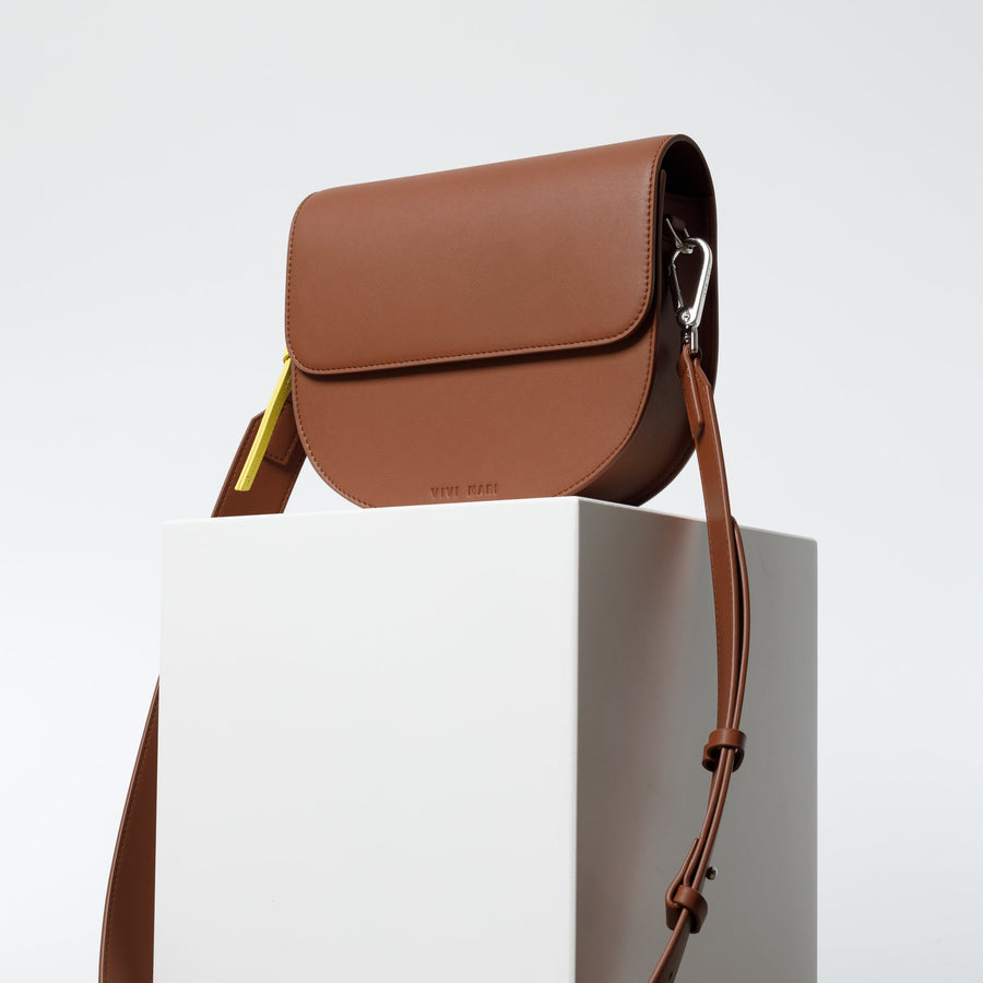 halfmoon bag + strap basic belt - tan - VIVI MARI