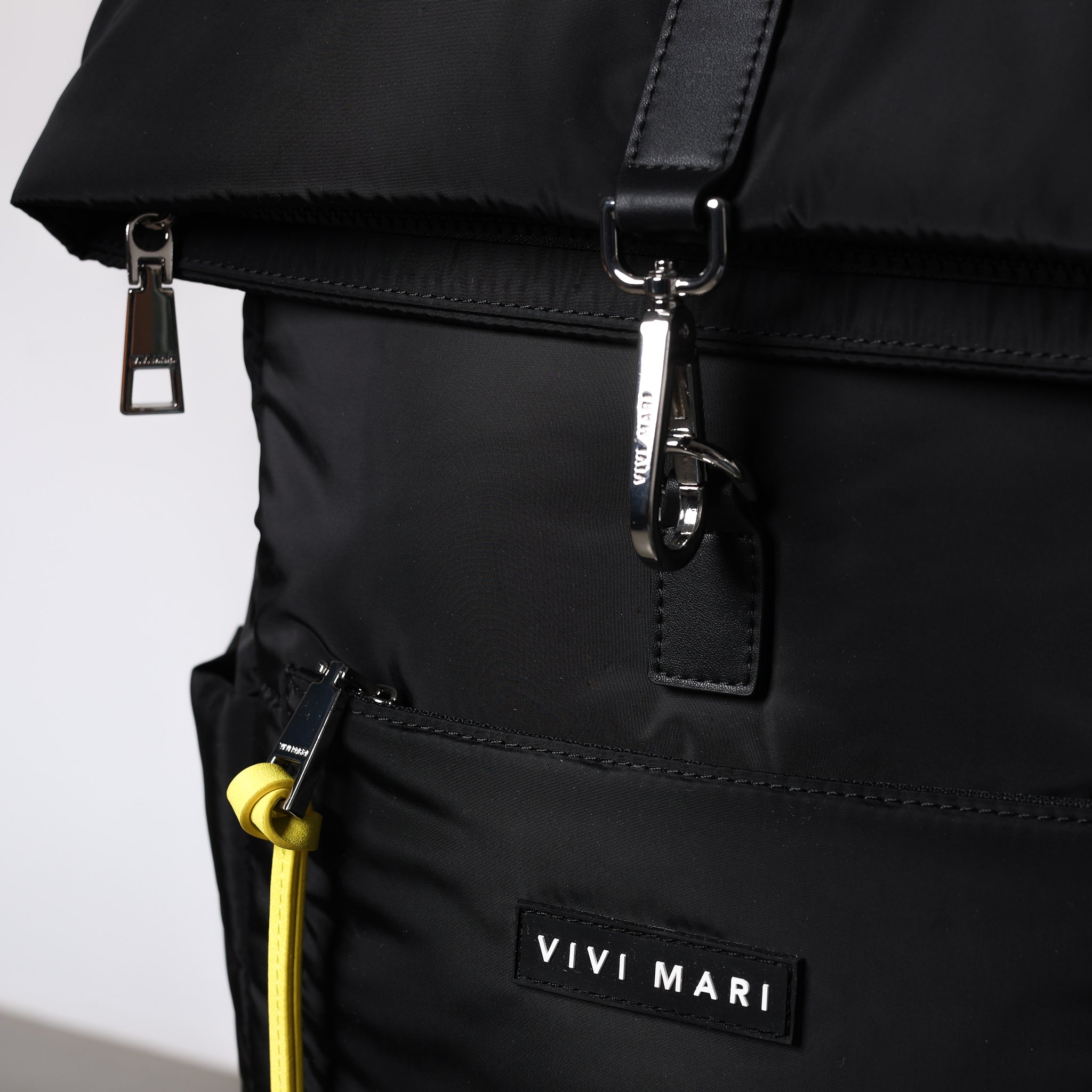 Padded Backpack medium - black - VIVI MARI